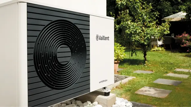 What to expect from a heat pump service | Vaillant