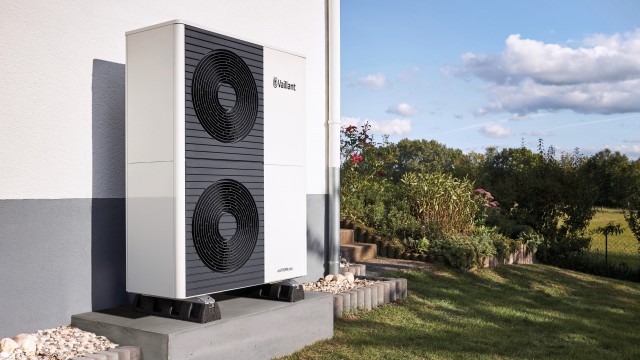 How to look after your heat pump in Winter | Vaillant