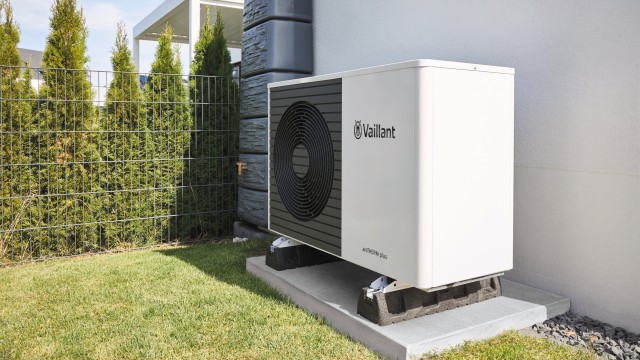 aroTHERM plus heat pump unit